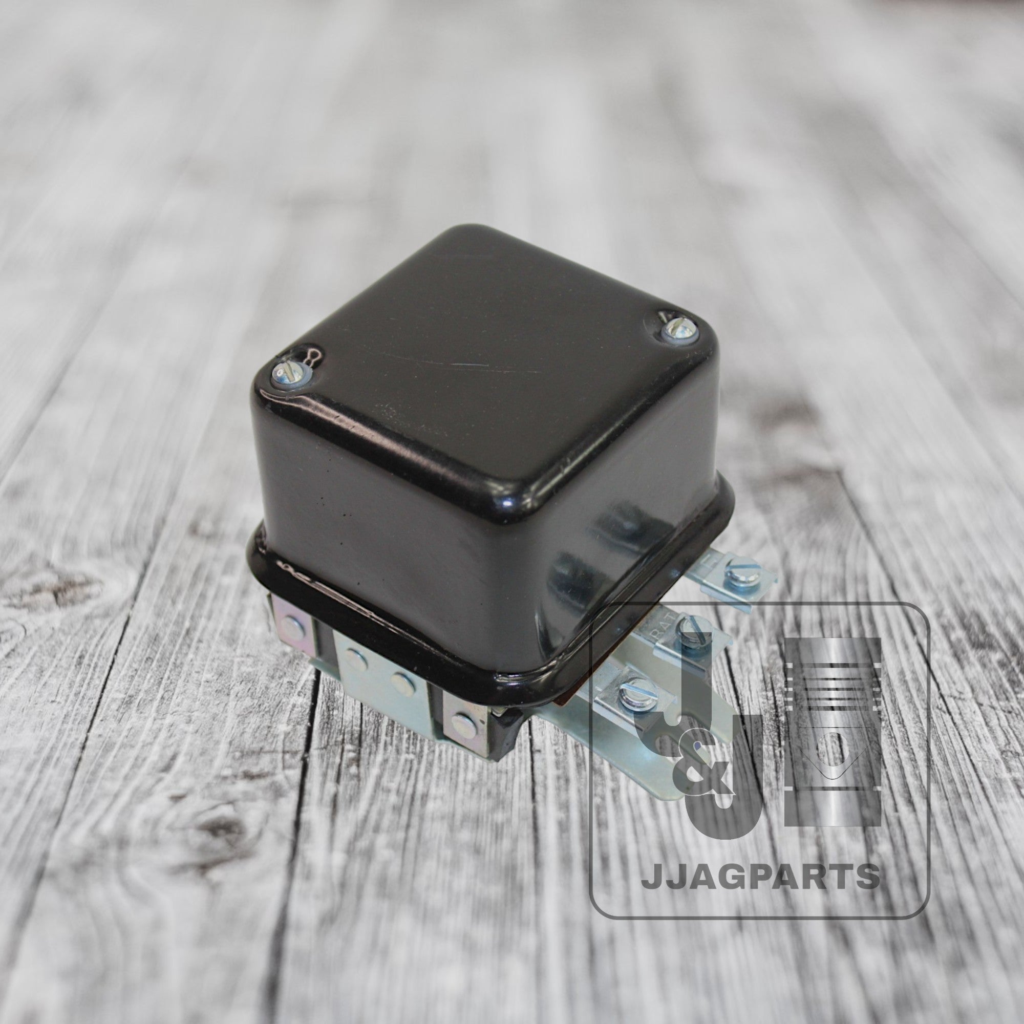 T11523 6-volt Voltage Regulator Fits Cockshutt Tractor 30 40 50