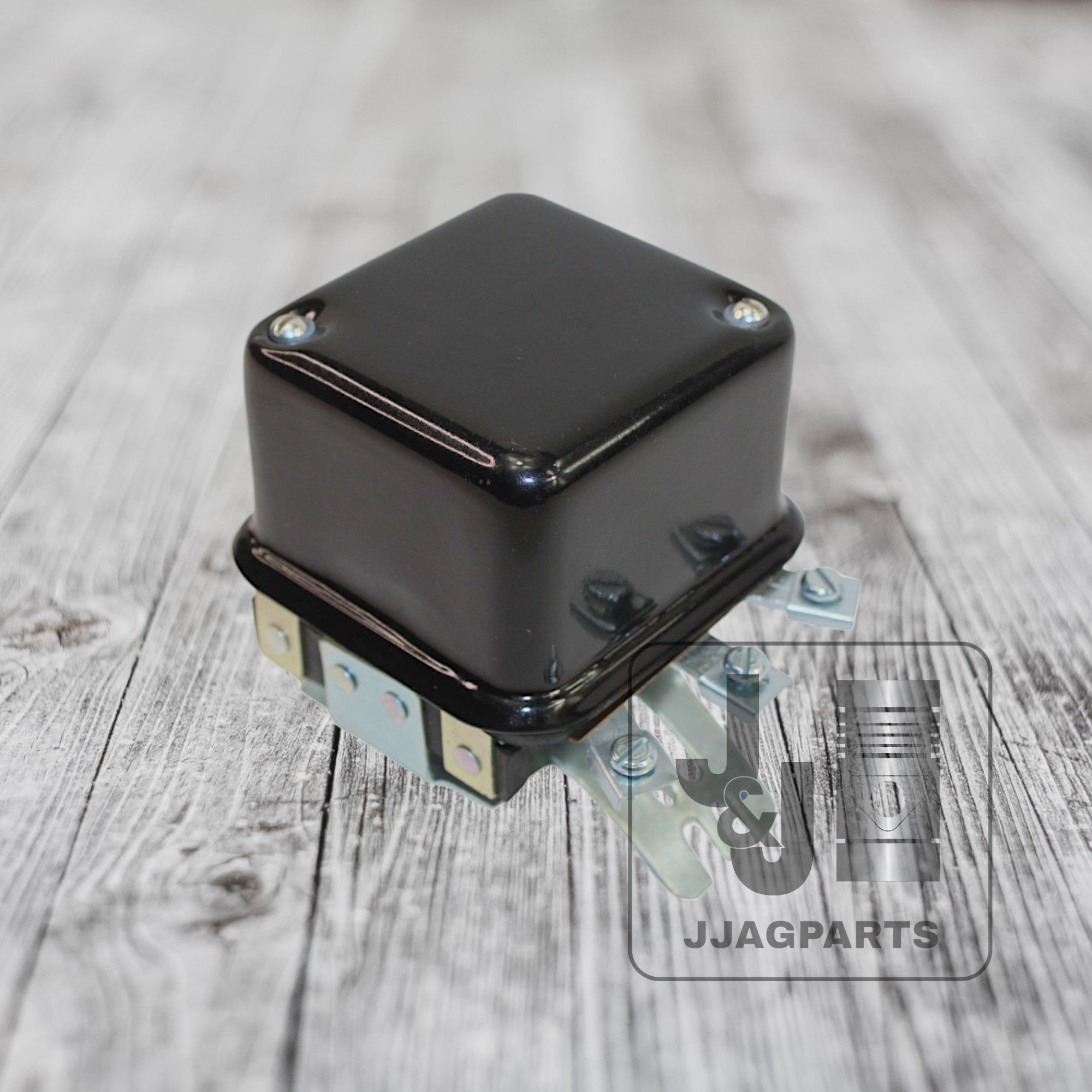 111826612-volt External Voltage Regulator fits John Deere Tractor A D G 50 60 70