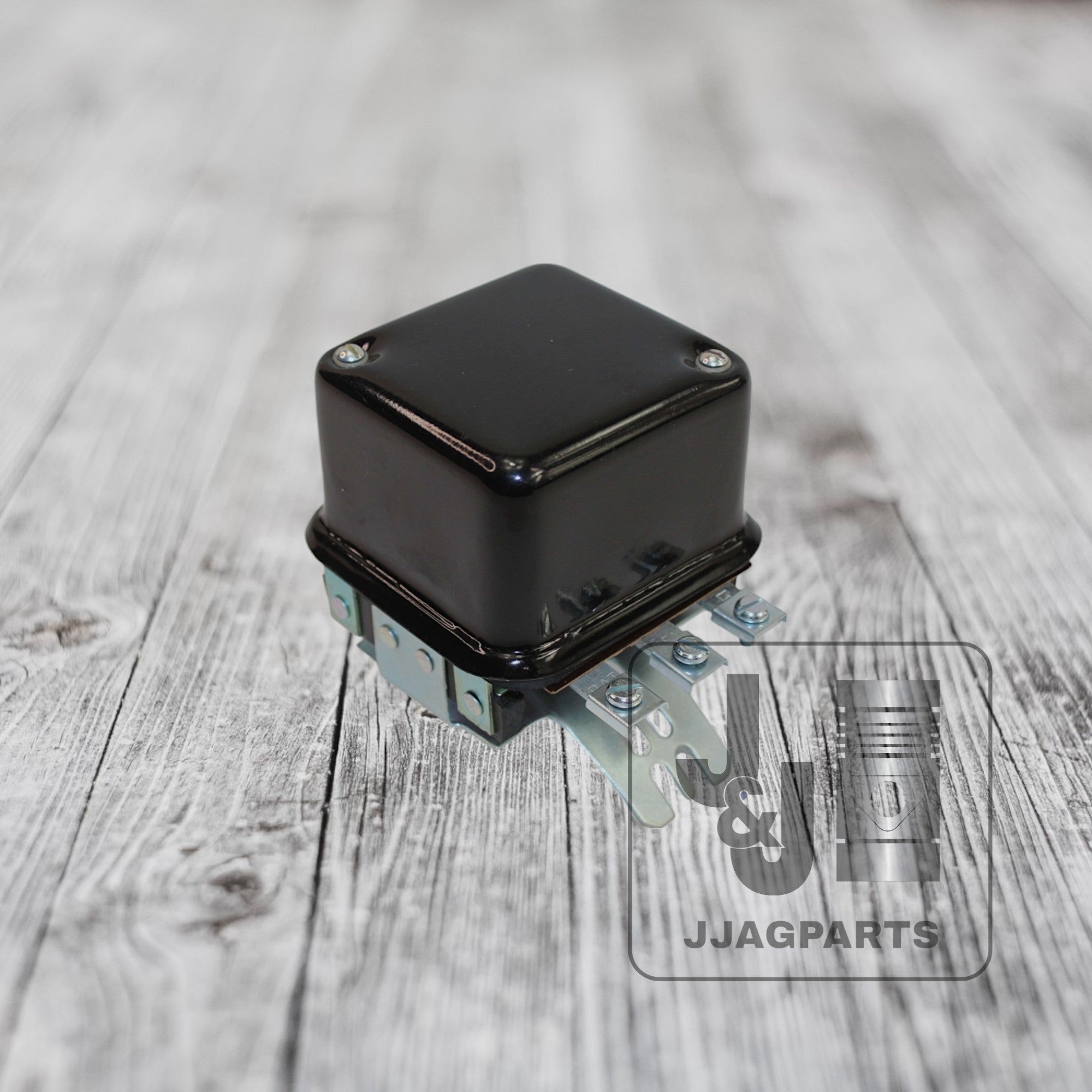 Delco 1118792 12-volt External Voltage Regulator John Deere Tractor A G 50 60 70