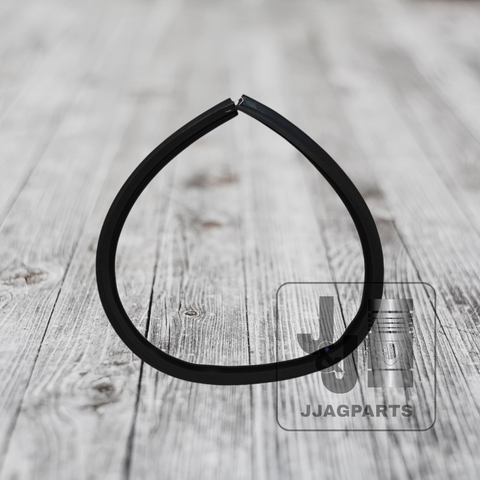 Headlight Gasket fits International A AV B BN C I4 Tractor | Replaces 53527D