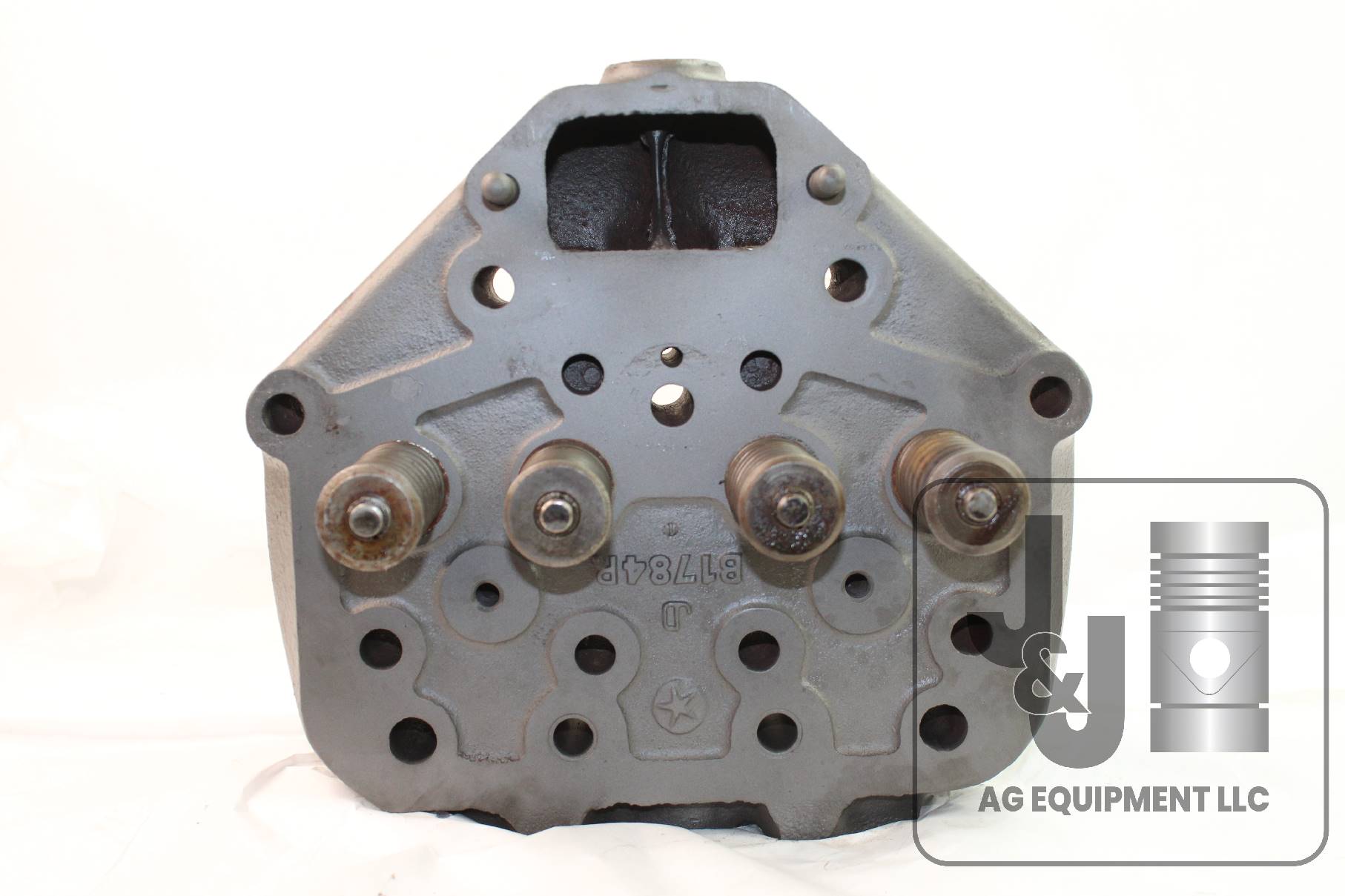 B1784R Remanufactured John Deere B Cylinder Head (Core)