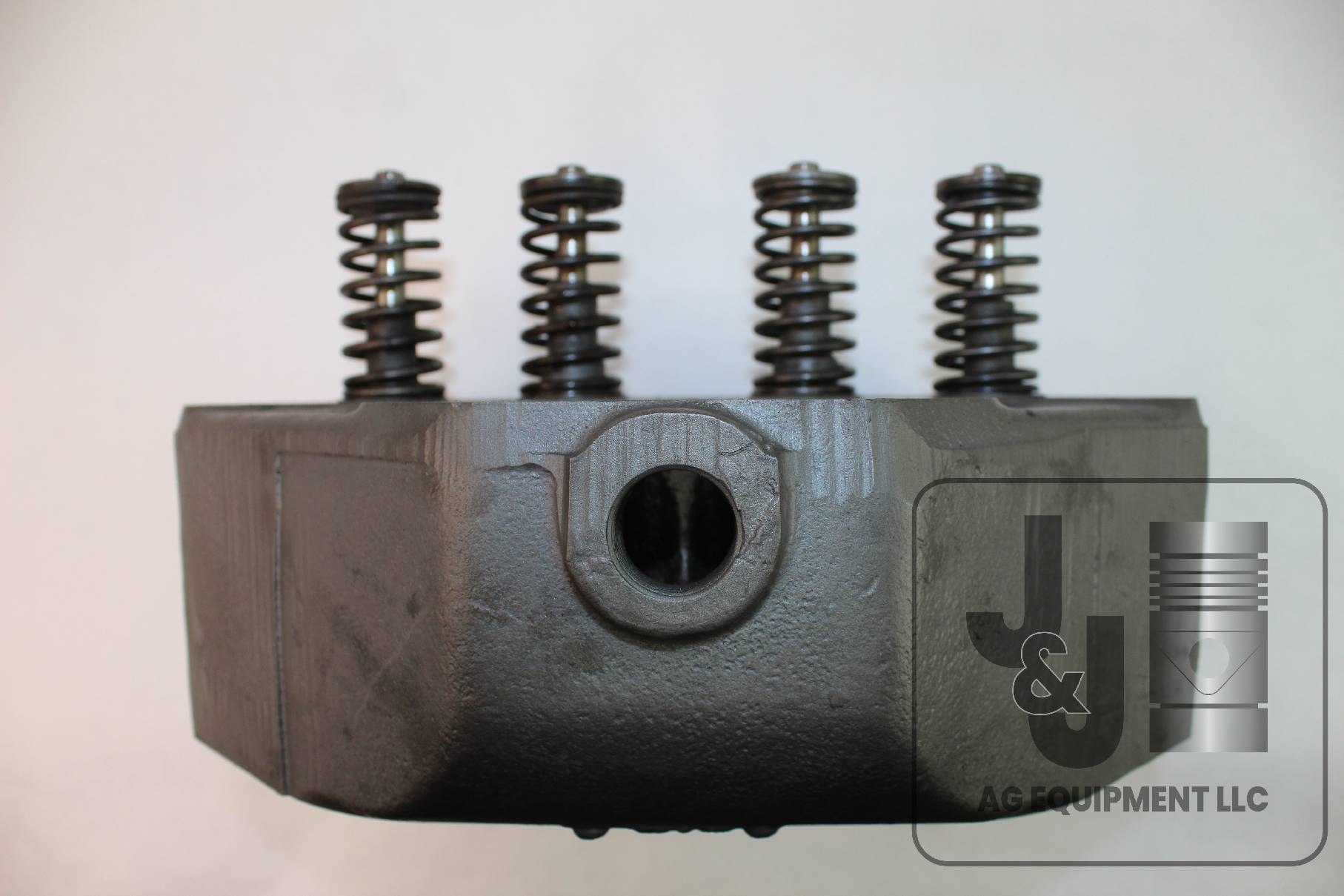 B2501R REMAN John Deere Cylinder Head B Tractors (Core)
