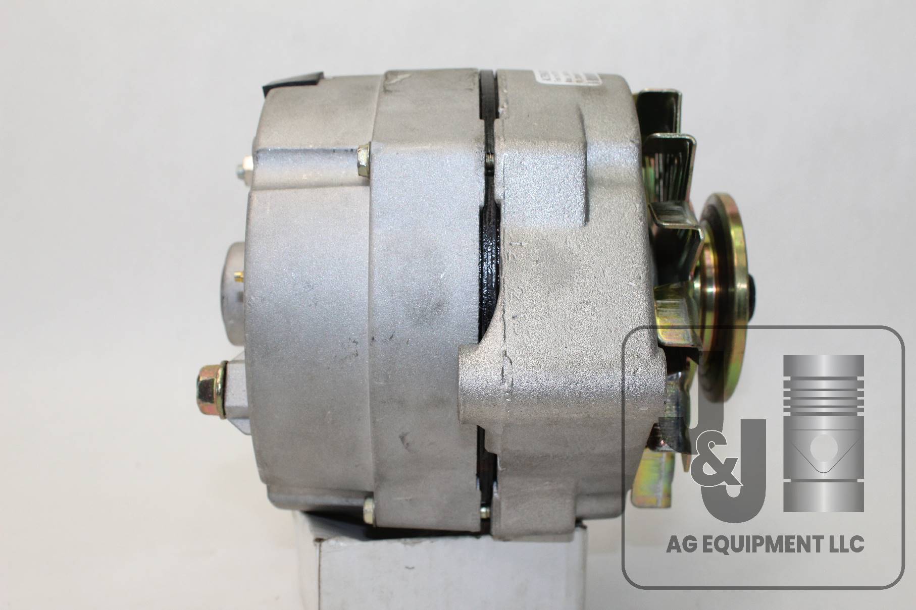 Tractor and Agricultural FAST STARTING ALTERNATOR 12V 63AMP IDLE 39AMP