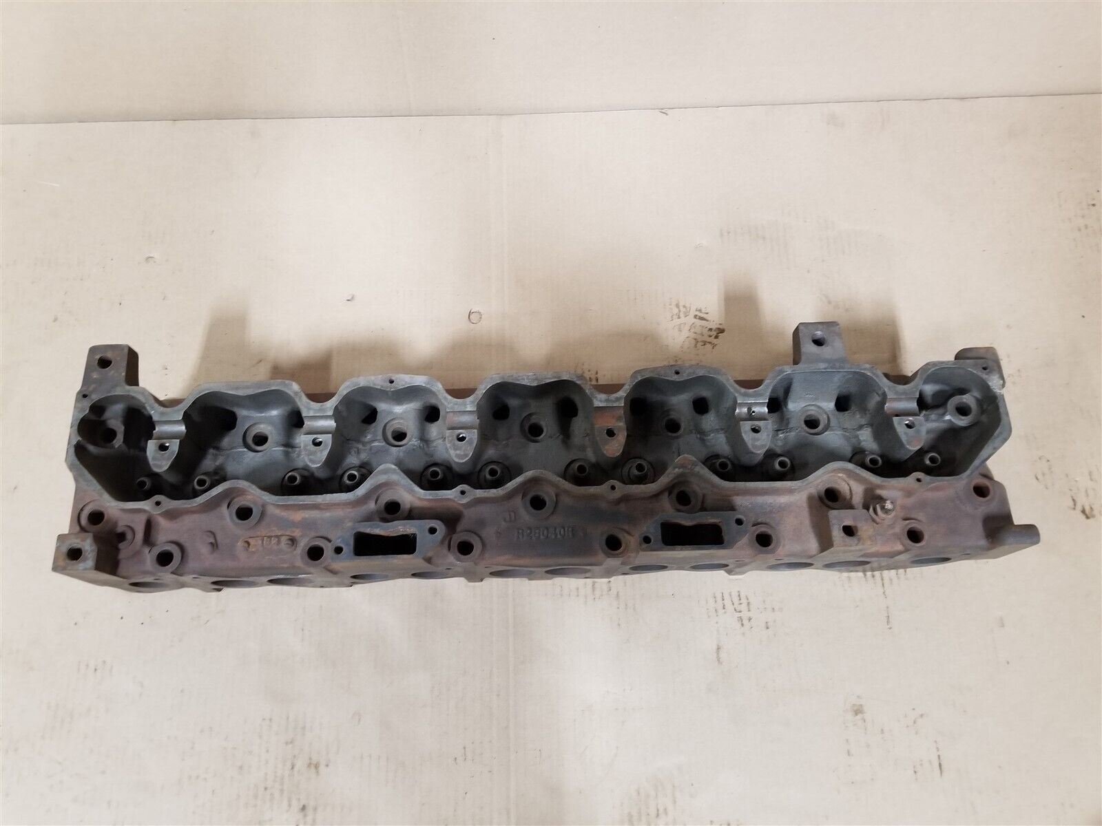 Genuine Used Gas John Deere 600 4010 4020 404 Cylinder Head R26040