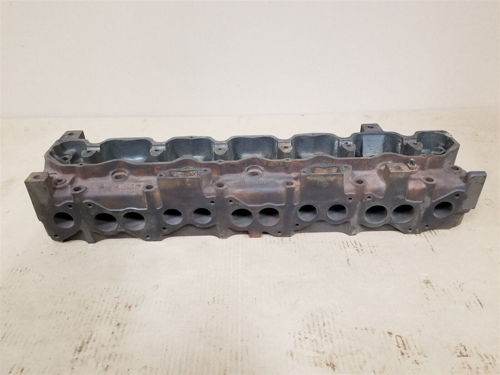 Genuine Used Gas John Deere 600 4010 4020 404 Cylinder Head R26040