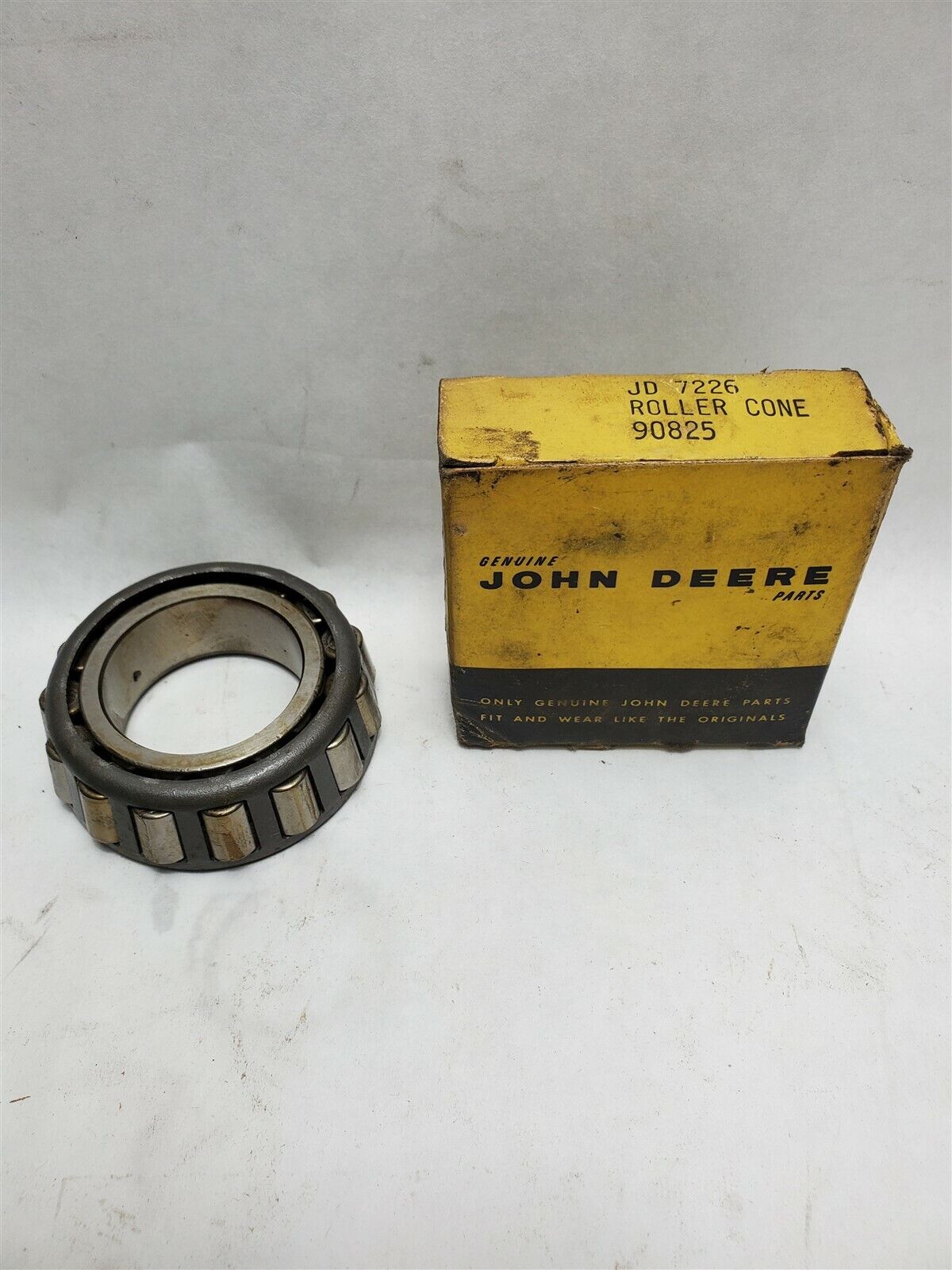 xx Genuine John Deere Tapered Roller Bearing JD7226