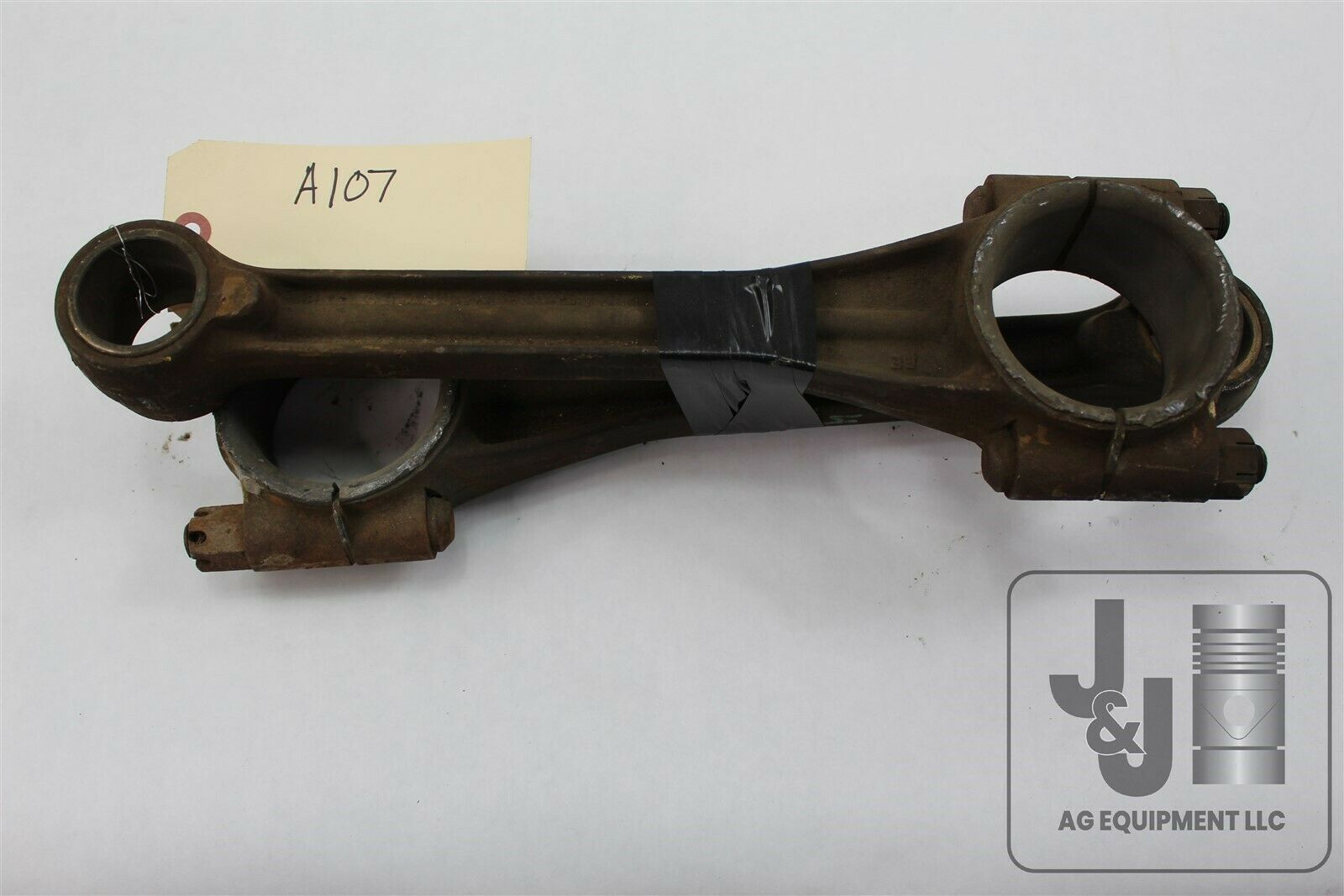 USED PAIR of JOHN DEERE A107R CONNECTING RODS A AR AO